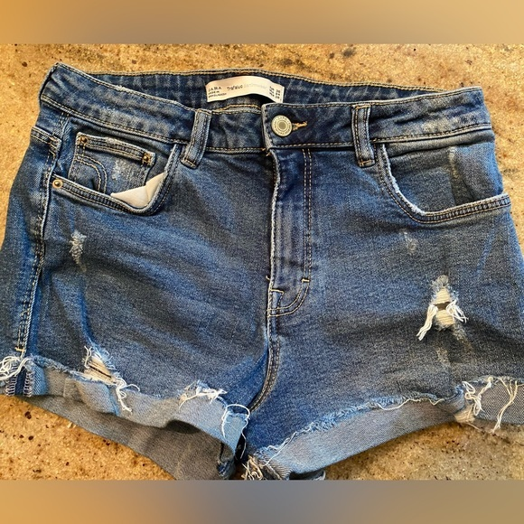 Zara denim/jean women shorts size 4‎ - Picture 1 of 5